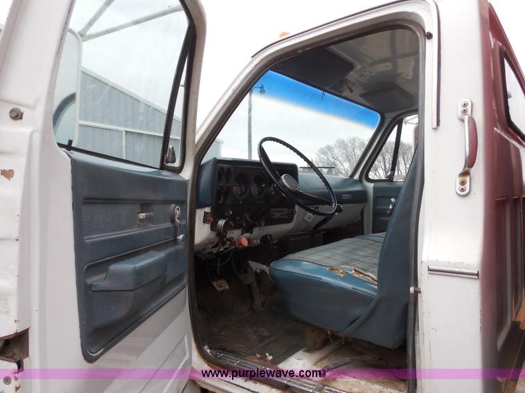 image for item A5154 1976 Chevrolet C65 Custom Deluxe grain truck