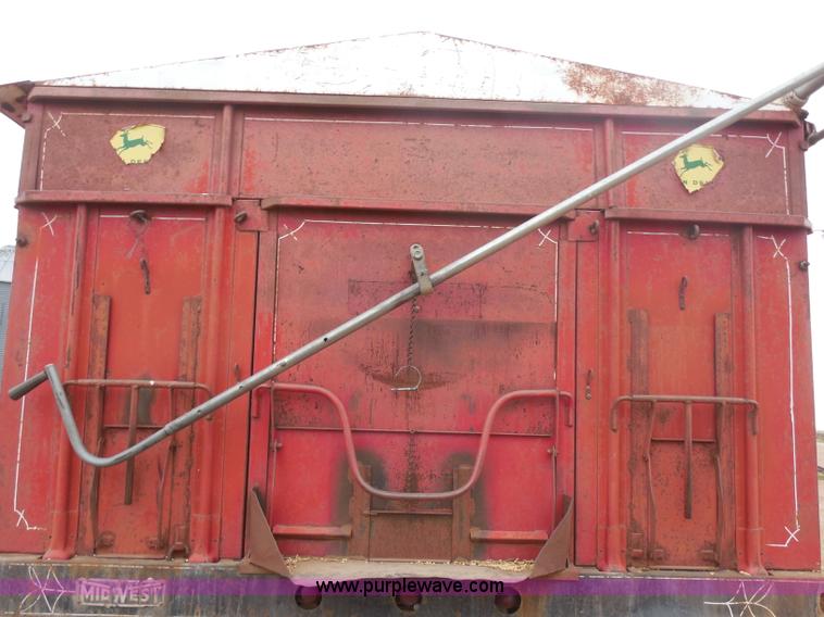 image for item A5154 1976 Chevrolet C65 Custom Deluxe grain truck