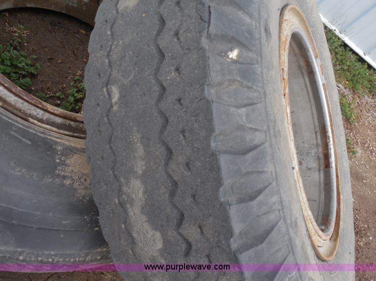 image for item A5154 1976 Chevrolet C65 Custom Deluxe grain truck