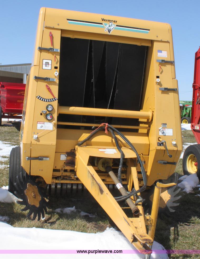 image for item AA9089 1993 Vermeer 604 Series K round baler