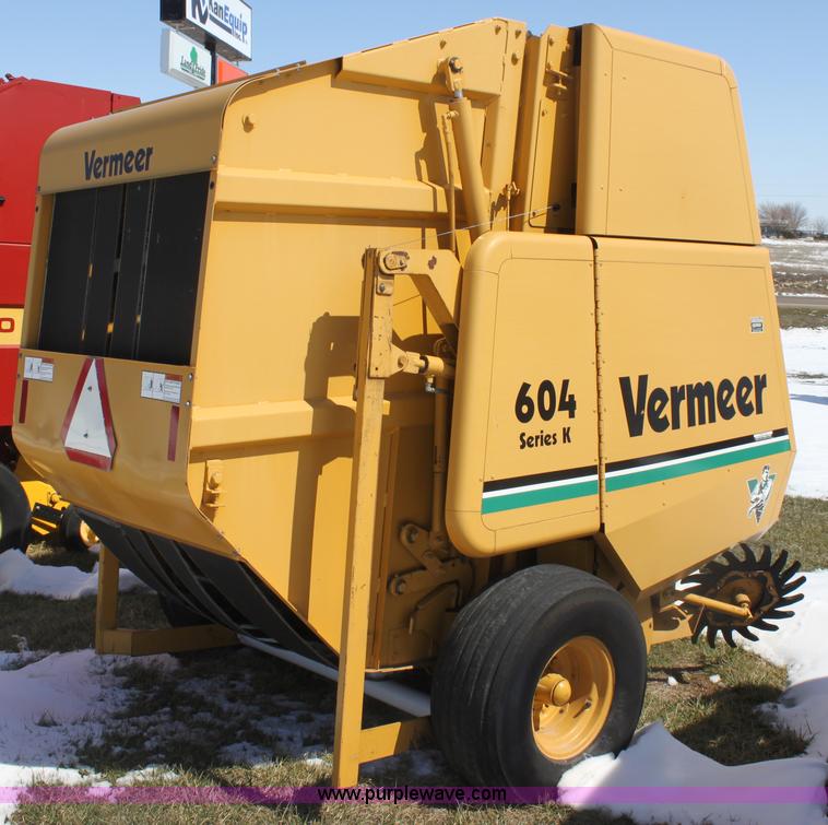 image for item AA9089 1993 Vermeer 604 Series K round baler
