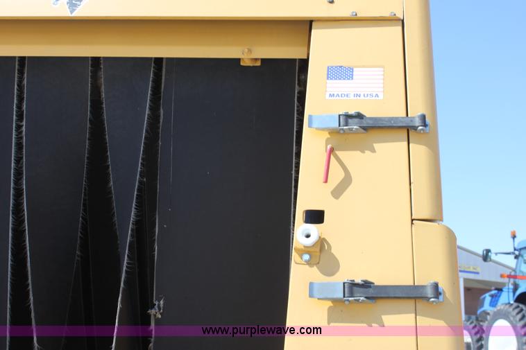 image for item AA9089 1993 Vermeer 604 Series K round baler