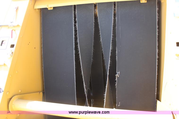 image for item AA9089 1993 Vermeer 604 Series K round baler