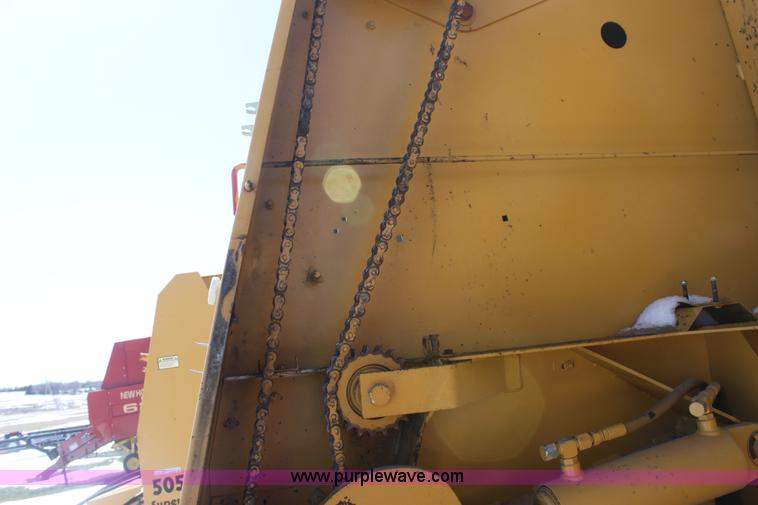 image for item AA9089 1993 Vermeer 604 Series K round baler