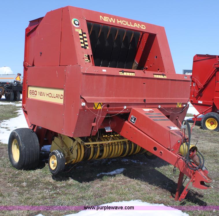 image for item AA9091 1991 New Holland 660 round baler