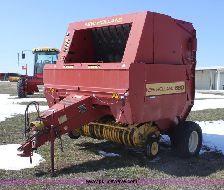 image for item AA9091 1991 New Holland 660 round baler