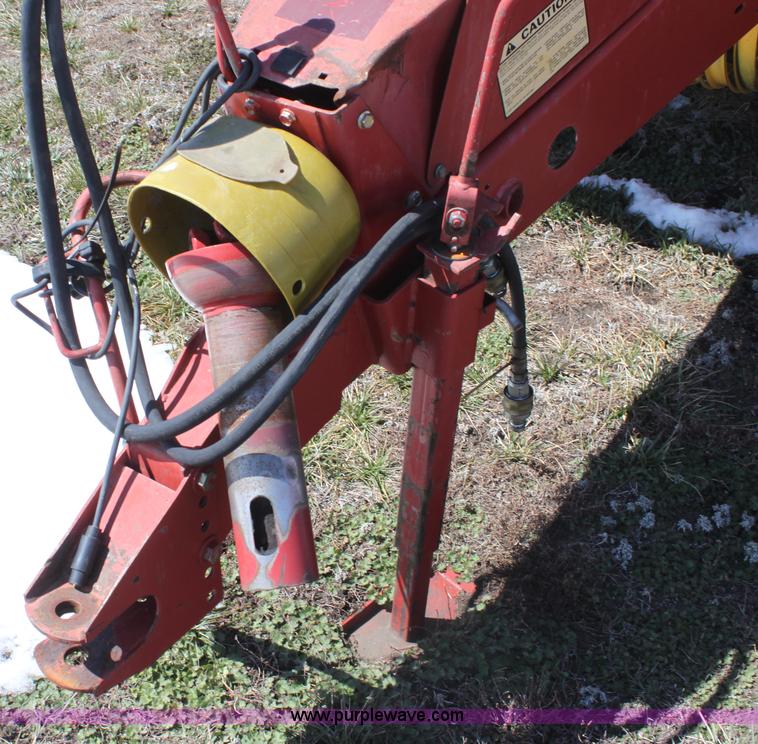 image for item AA9091 1991 New Holland 660 round baler