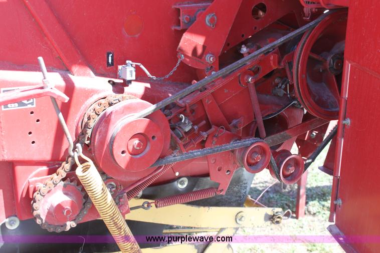 image for item AA9091 1991 New Holland 660 round baler