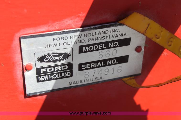 image for item AA9091 1991 New Holland 660 round baler