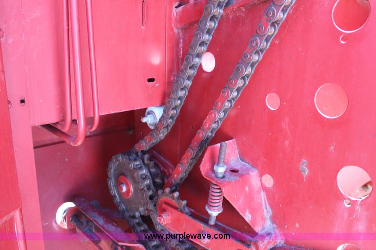 image for item AA9091 1991 New Holland 660 round baler