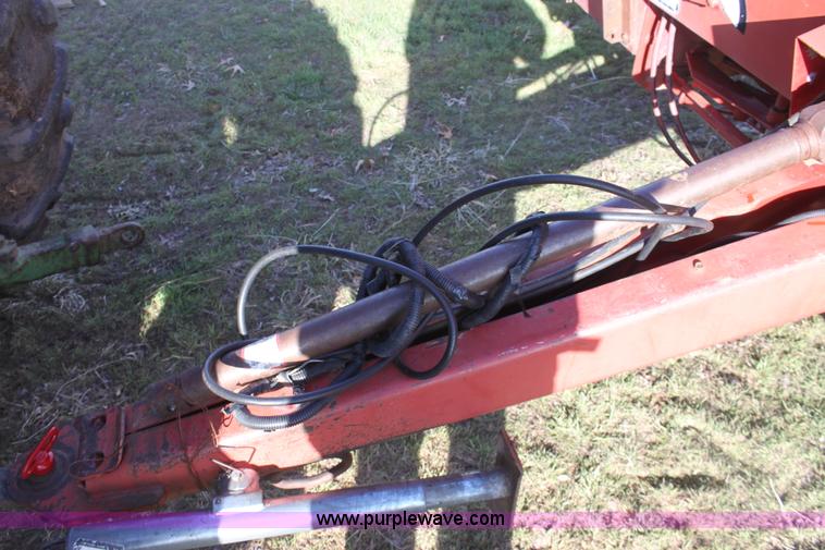 image for item AA9137 1997 Case IH 8465A round baler