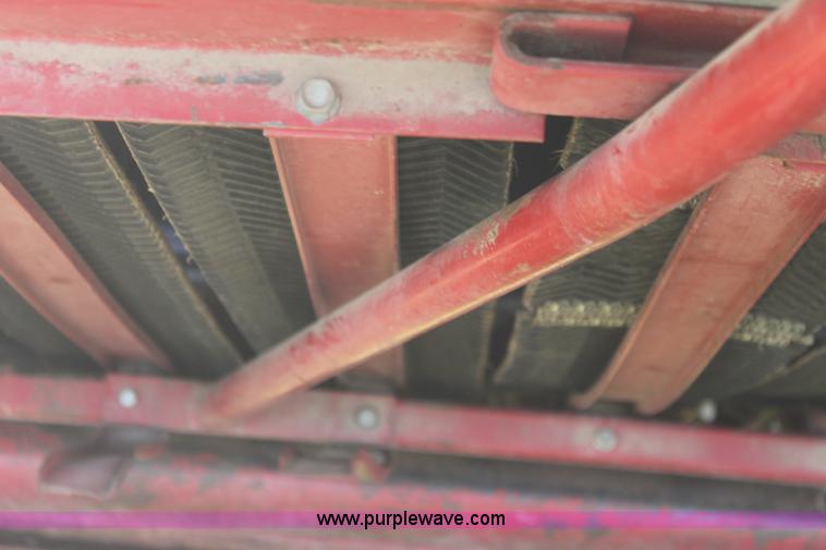 image for item AA9137 1997 Case IH 8465A round baler