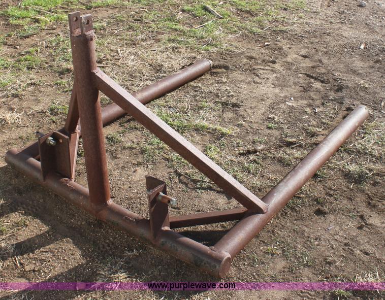 image for item AA9142 Three point bale spear