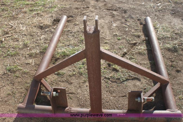 image for item AA9142 Three point bale spear