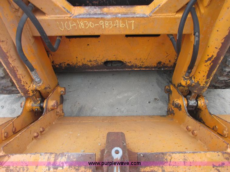 image for item AB9432 1977 Case 1830 skid steer