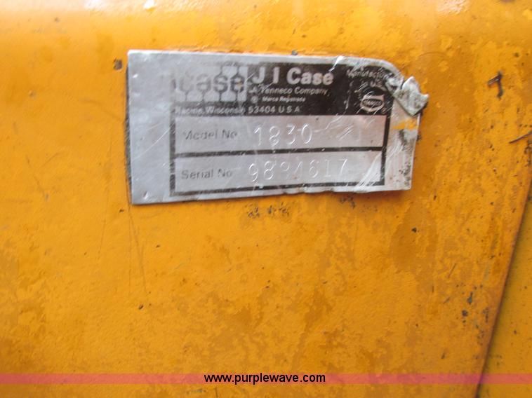 image for item AB9432 1977 Case 1830 skid steer