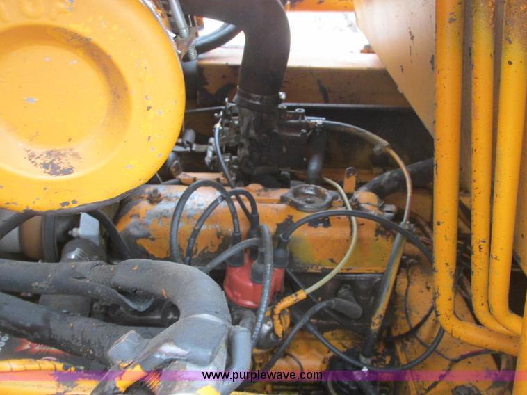 image for item AB9432 1977 Case 1830 skid steer