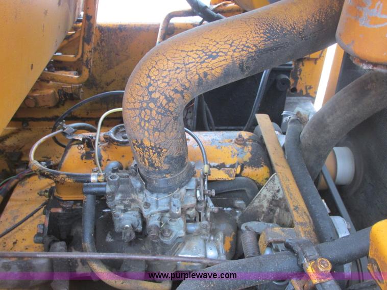 image for item AB9432 1977 Case 1830 skid steer