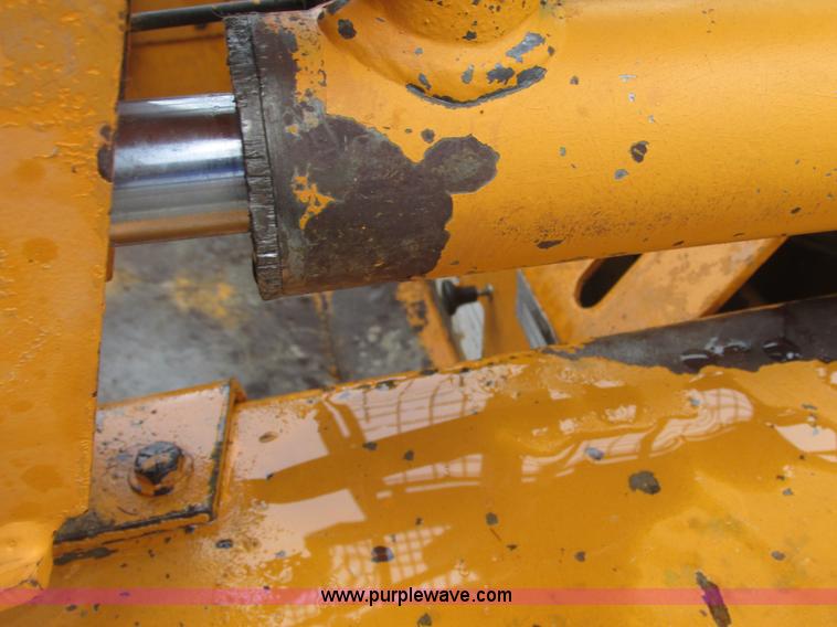 image for item AB9432 1977 Case 1830 skid steer