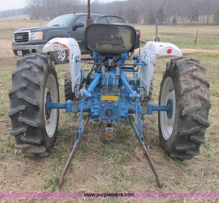 image for item AB9433 1984 Ford 1710 tractor