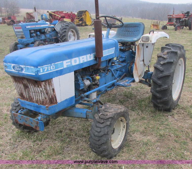 image for item AB9433 1984 Ford 1710 tractor