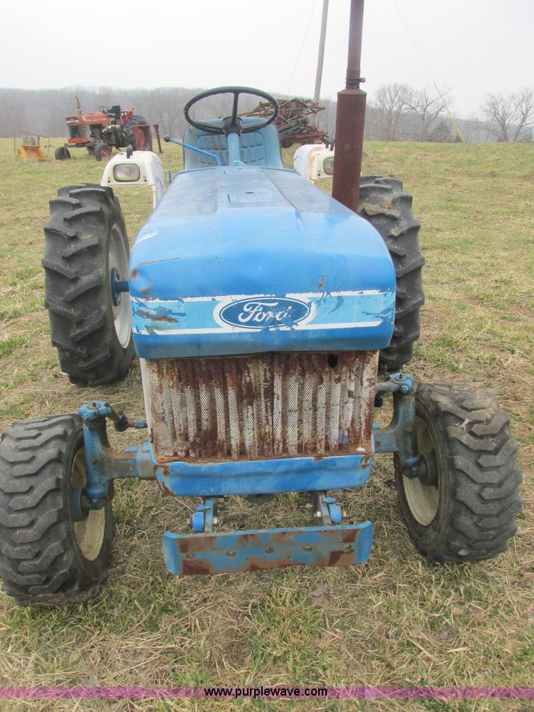 image for item AB9433 1984 Ford 1710 tractor