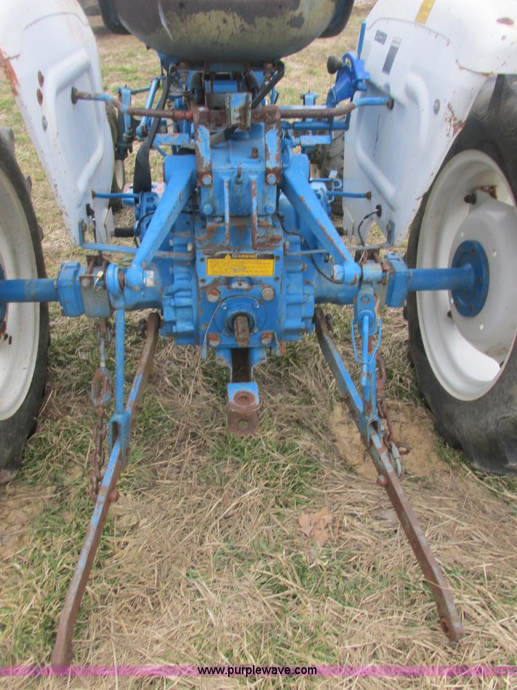 image for item AB9433 1984 Ford 1710 tractor