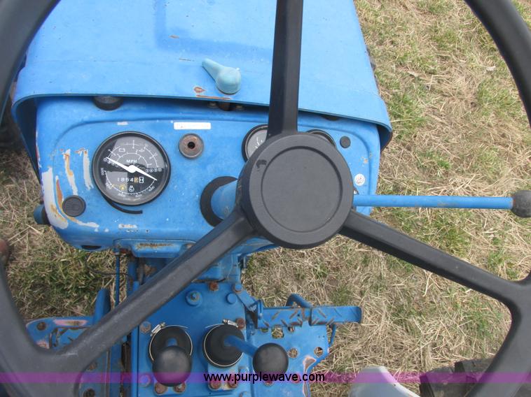 image for item AB9433 1984 Ford 1710 tractor