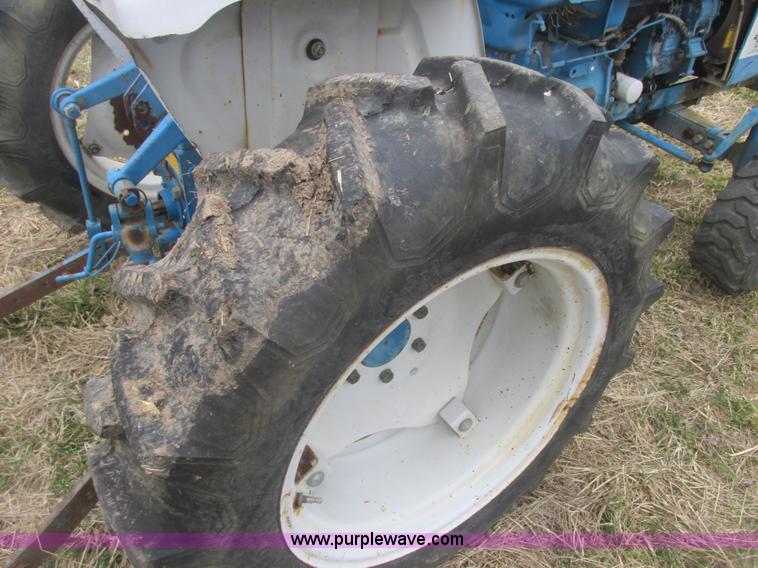 image for item AB9433 1984 Ford 1710 tractor