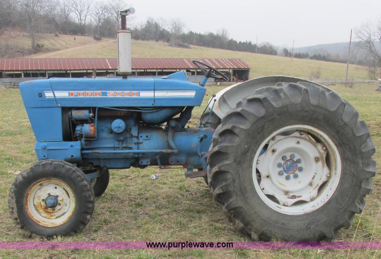 image for item AB9434 1967 Ford 5000 tractor