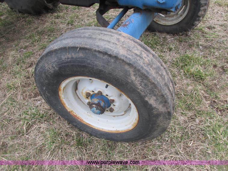 image for item AB9434 1967 Ford 5000 tractor