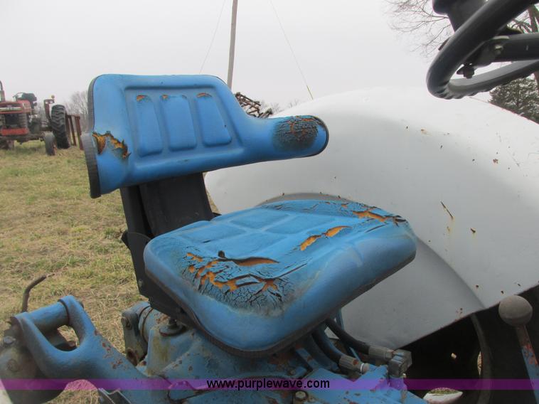 image for item AB9434 1967 Ford 5000 tractor