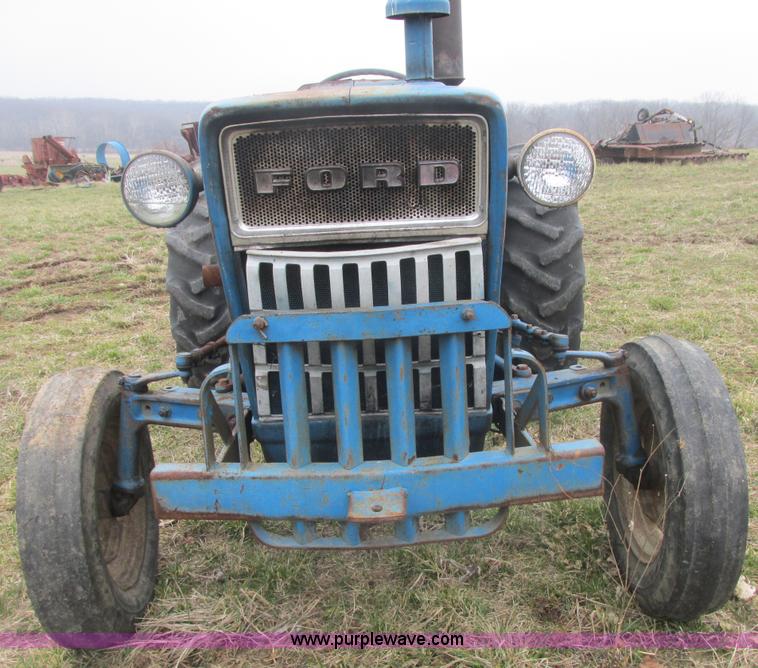 image for item AB9435 Ford 3000 tractor