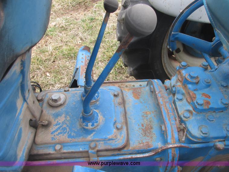 image for item AB9435 Ford 3000 tractor