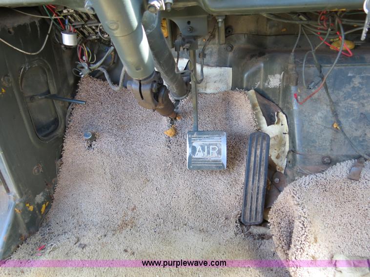 image for item B4666 1971 Dodge T80 cab and chassis