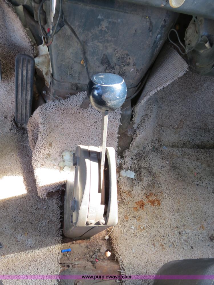 image for item B4666 1971 Dodge T80 cab and chassis