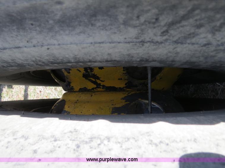 image for item B4666 1971 Dodge T80 cab and chassis