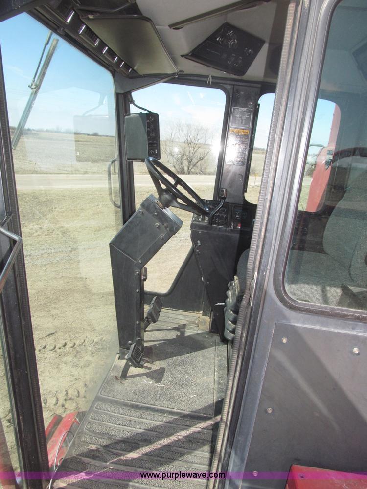 image for item B5438 1992 Case IH 1680 Axial-Flow combine