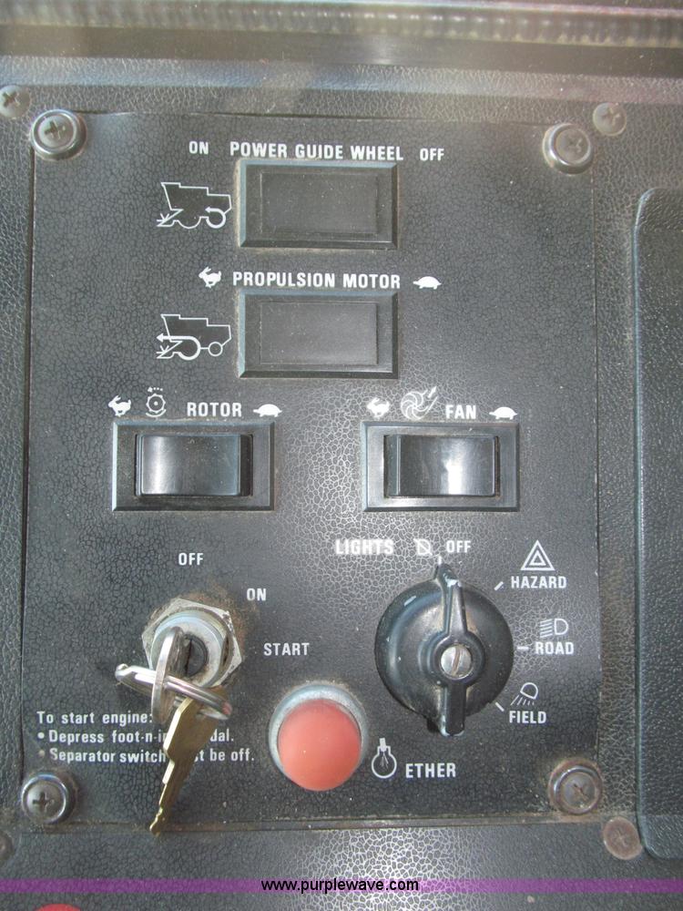 image for item B5438 1992 Case IH 1680 Axial-Flow combine