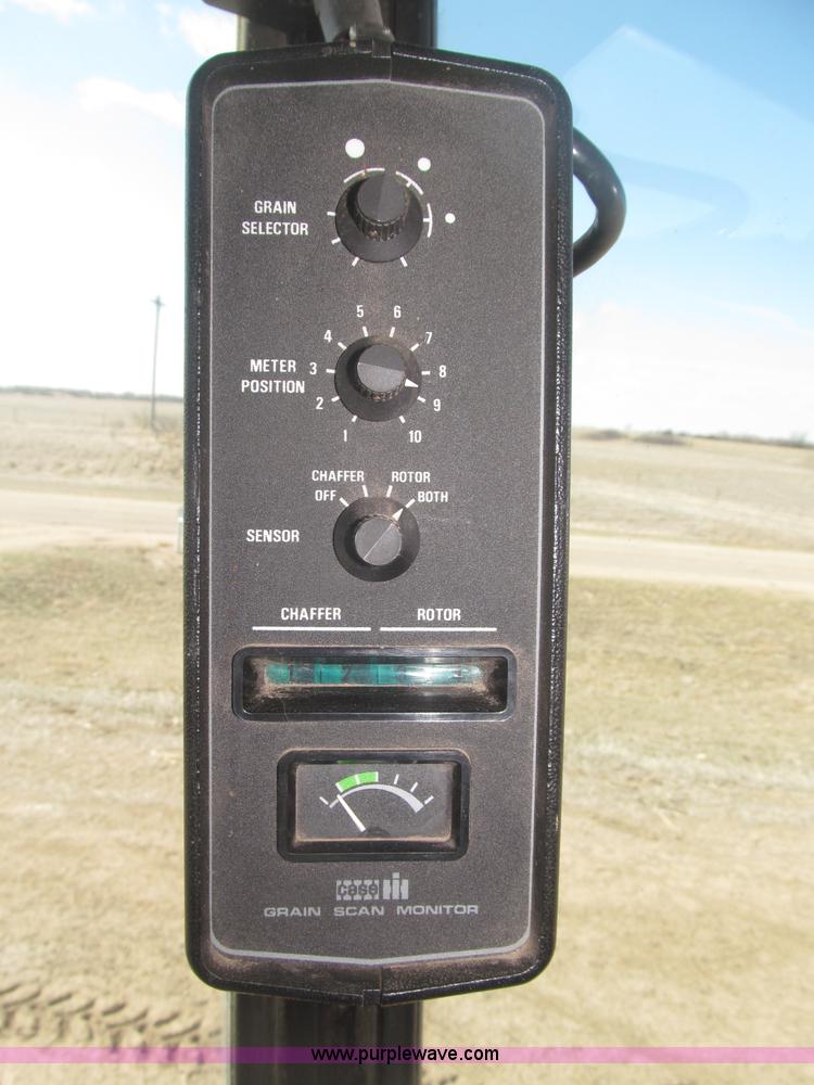 image for item B5438 1992 Case IH 1680 Axial-Flow combine