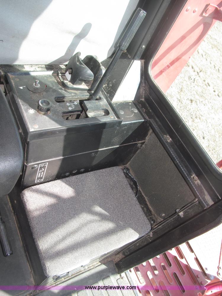 image for item B5438 1992 Case IH 1680 Axial-Flow combine