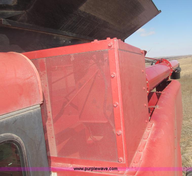 image for item B5438 1992 Case IH 1680 Axial-Flow combine