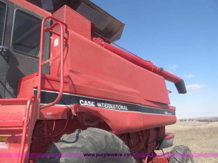 image for item B5438 1992 Case IH 1680 Axial-Flow combine