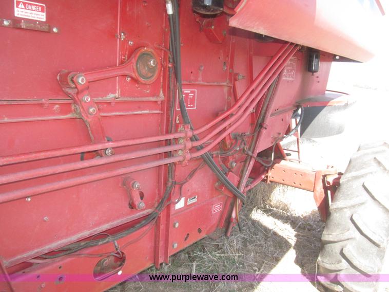 image for item B5438 1992 Case IH 1680 Axial-Flow combine