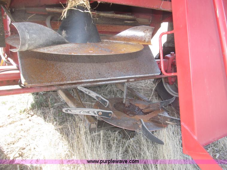 image for item B5438 1992 Case IH 1680 Axial-Flow combine