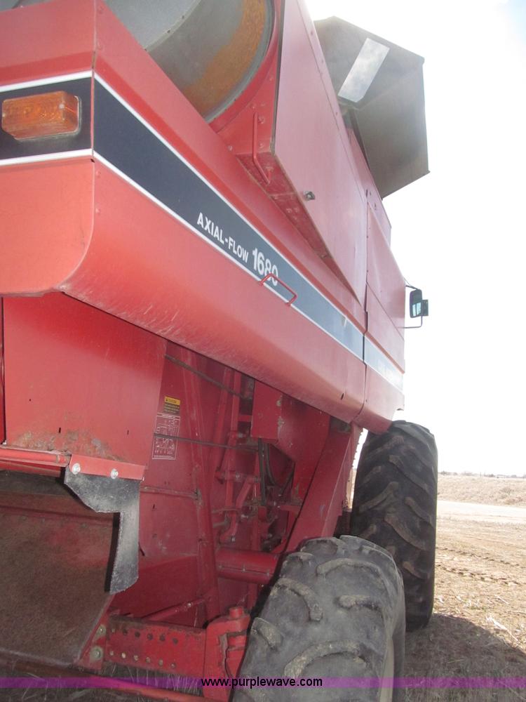 image for item B5438 1992 Case IH 1680 Axial-Flow combine