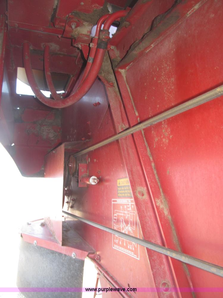 image for item B5438 1992 Case IH 1680 Axial-Flow combine