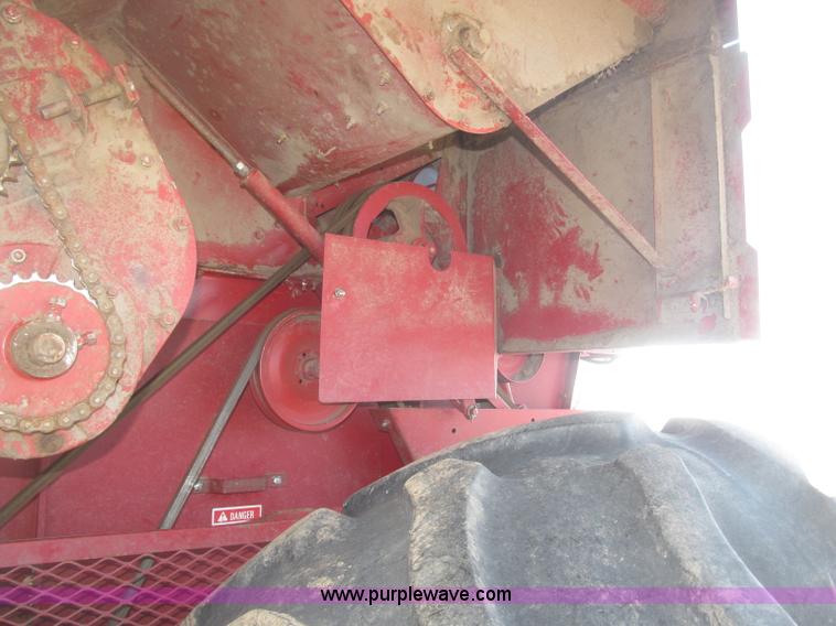 image for item B5438 1992 Case IH 1680 Axial-Flow combine