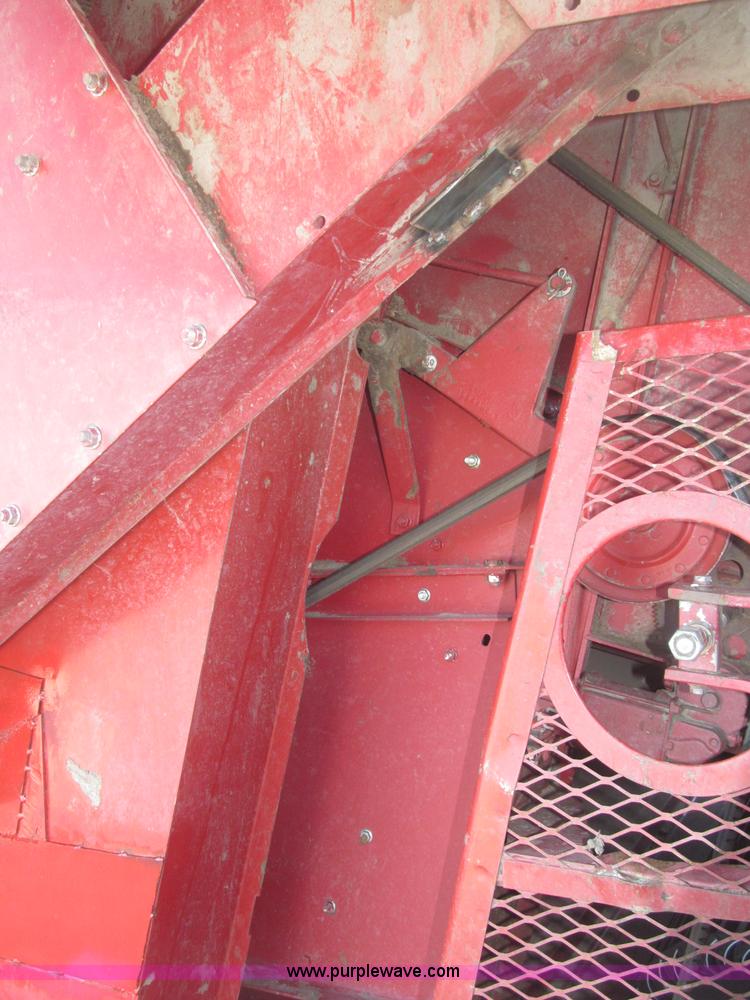 image for item B5438 1992 Case IH 1680 Axial-Flow combine