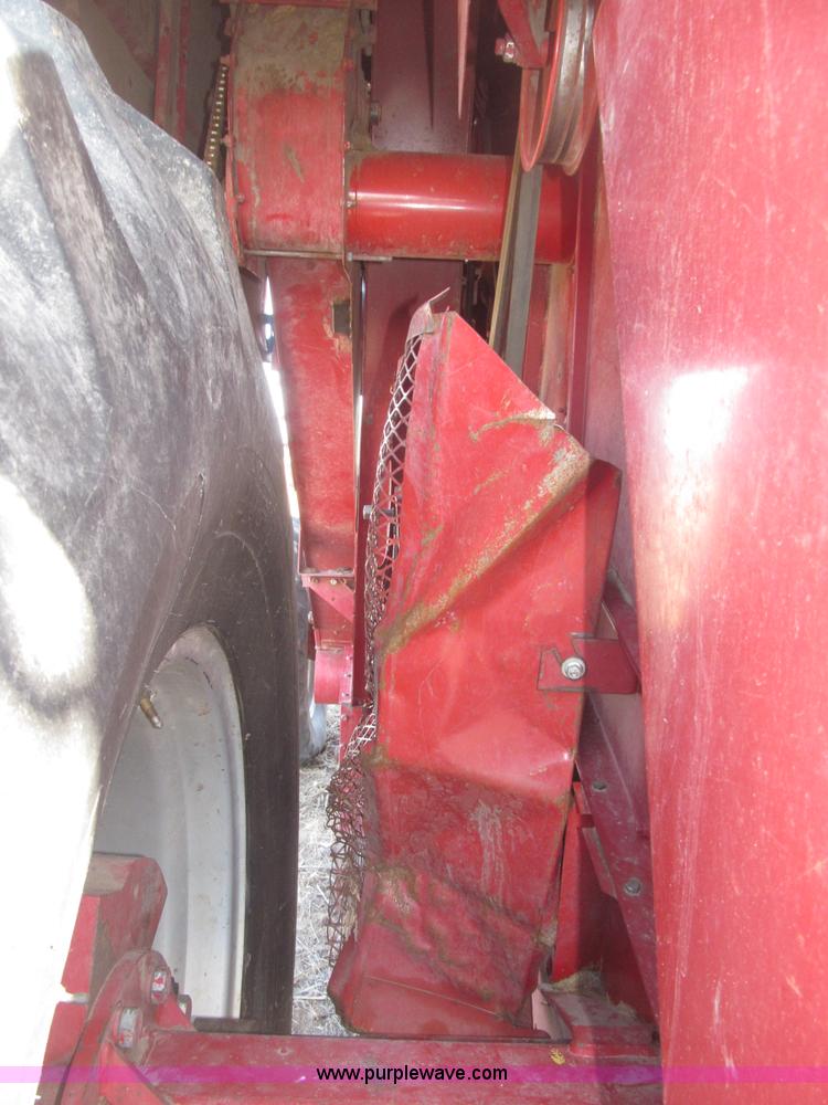 image for item B5438 1992 Case IH 1680 Axial-Flow combine